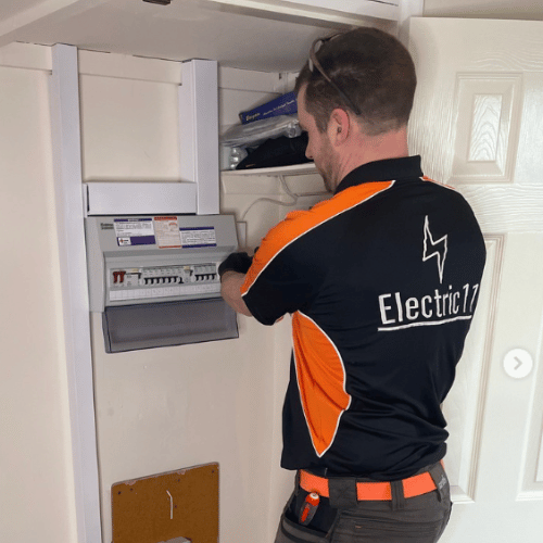 Electricians-in-Shropham