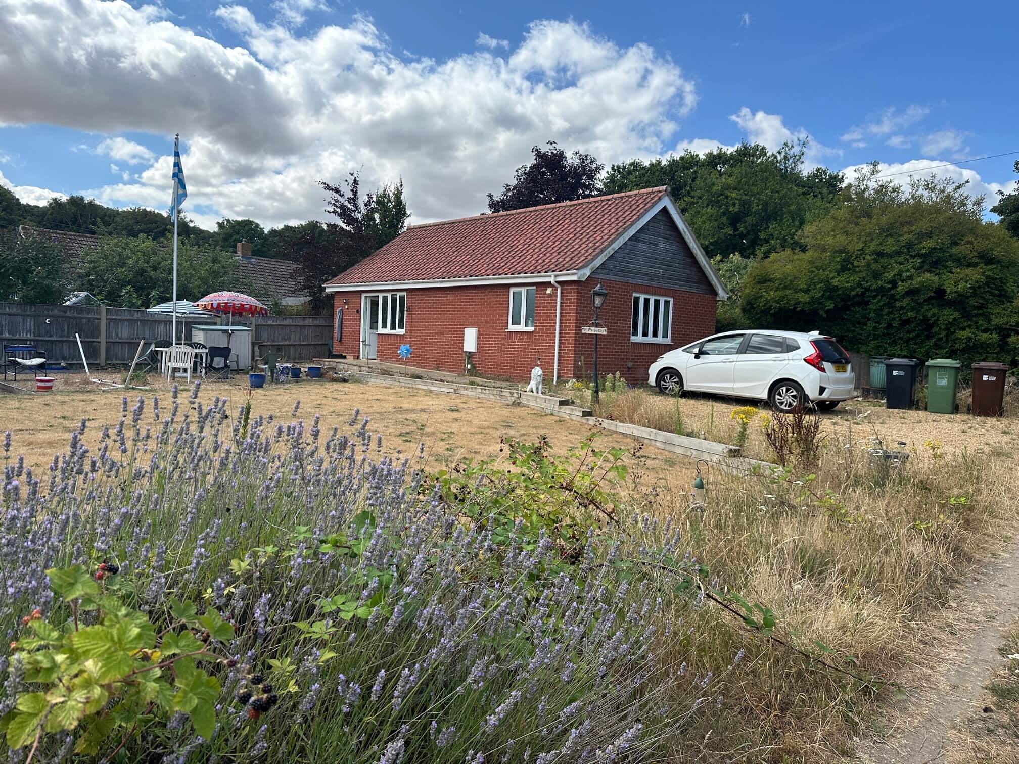 Pip’s Bothy in Lower Common, East Runton before pump electrical work